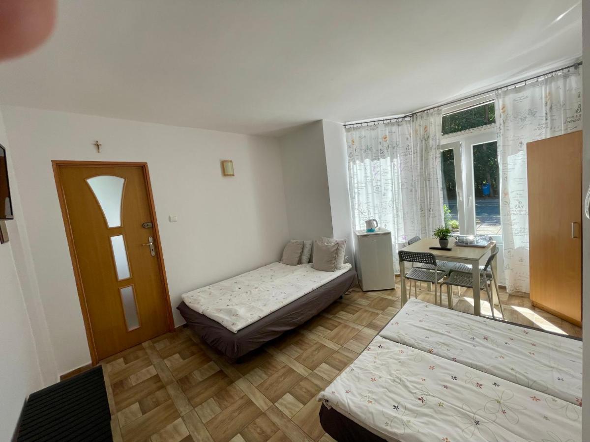 Roza Wiatrow Hotell Sztutowo Exteriör bild