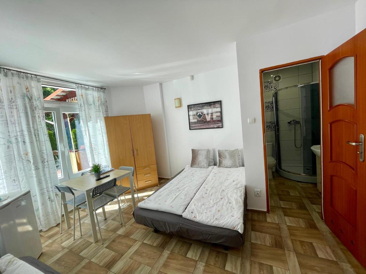 Roza Wiatrow Hotell Sztutowo Exteriör bild